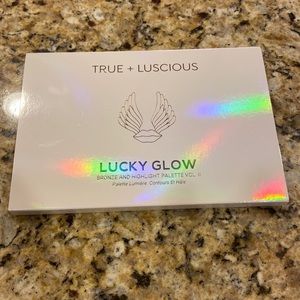 True + Lucious Lucky Glow bronze and highlight palette volume II